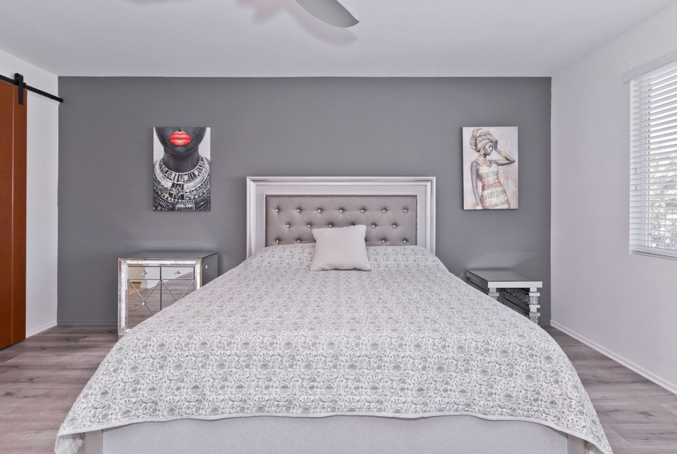 Specials! Fun home, lakefront & games+Tesla charge