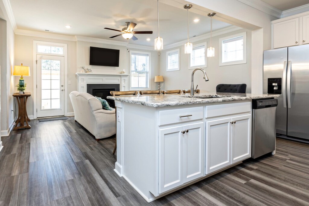 1st floor kitchen/living