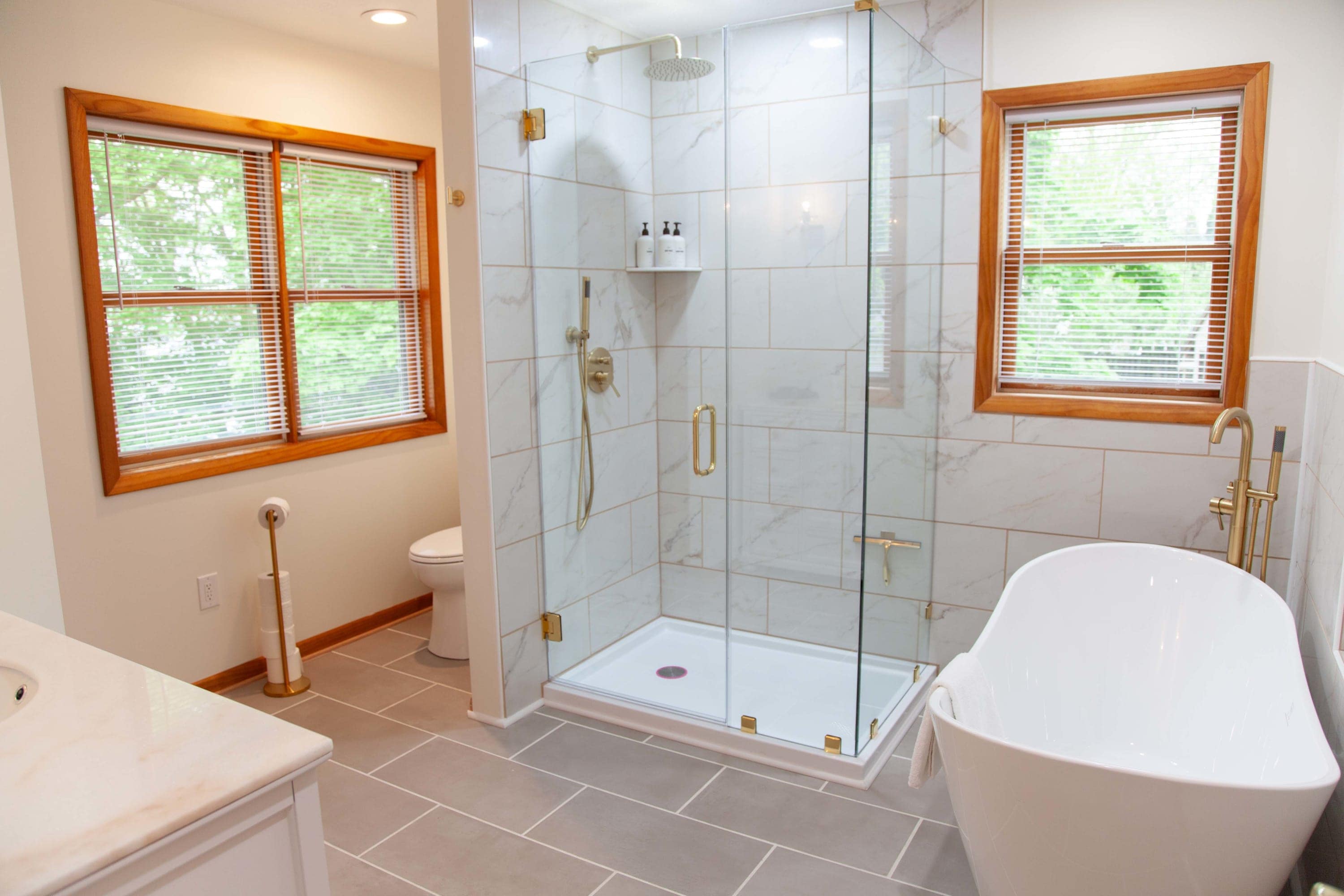 Upstairs Full Bathroom- Soaking tub and walk-in shower = spa-like retreat upstairs. Upstairs Full Bathroom- Soaking tub and walk-in shower = spa-like retreat upstairs.