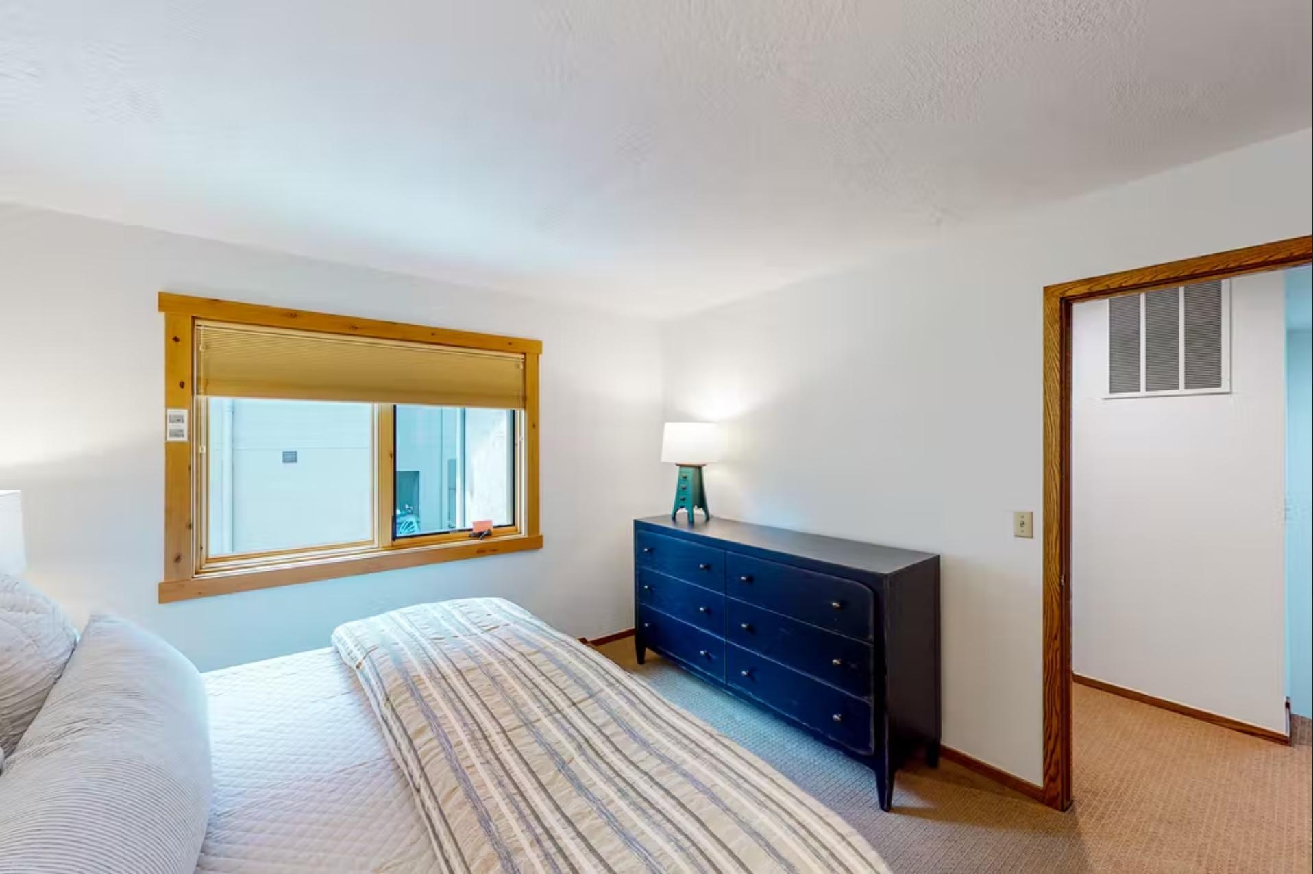 2nd Bedroom 2nd Bedroom