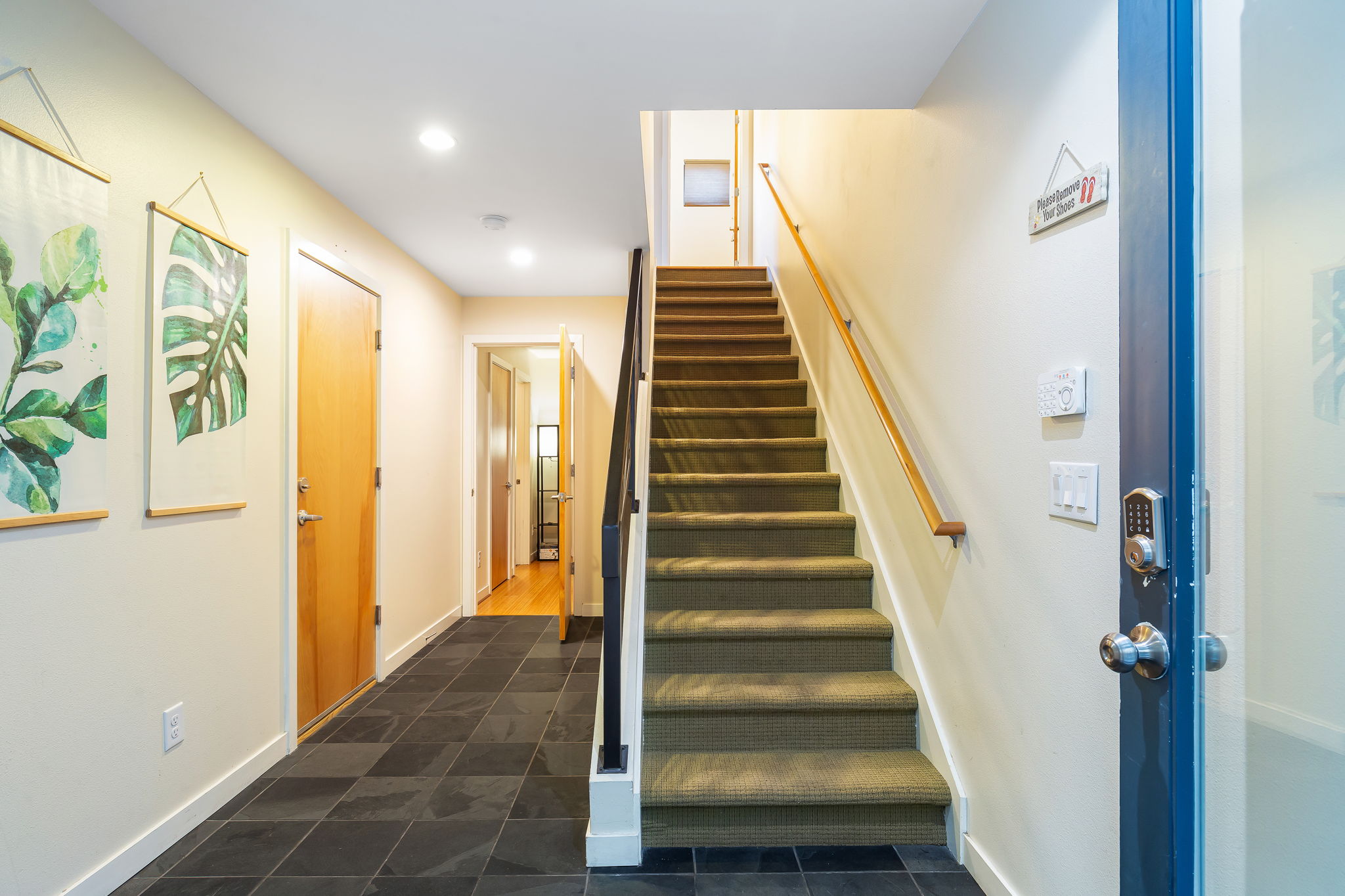 Modern 3BR | Walk to Lake, Light Rail & Dining