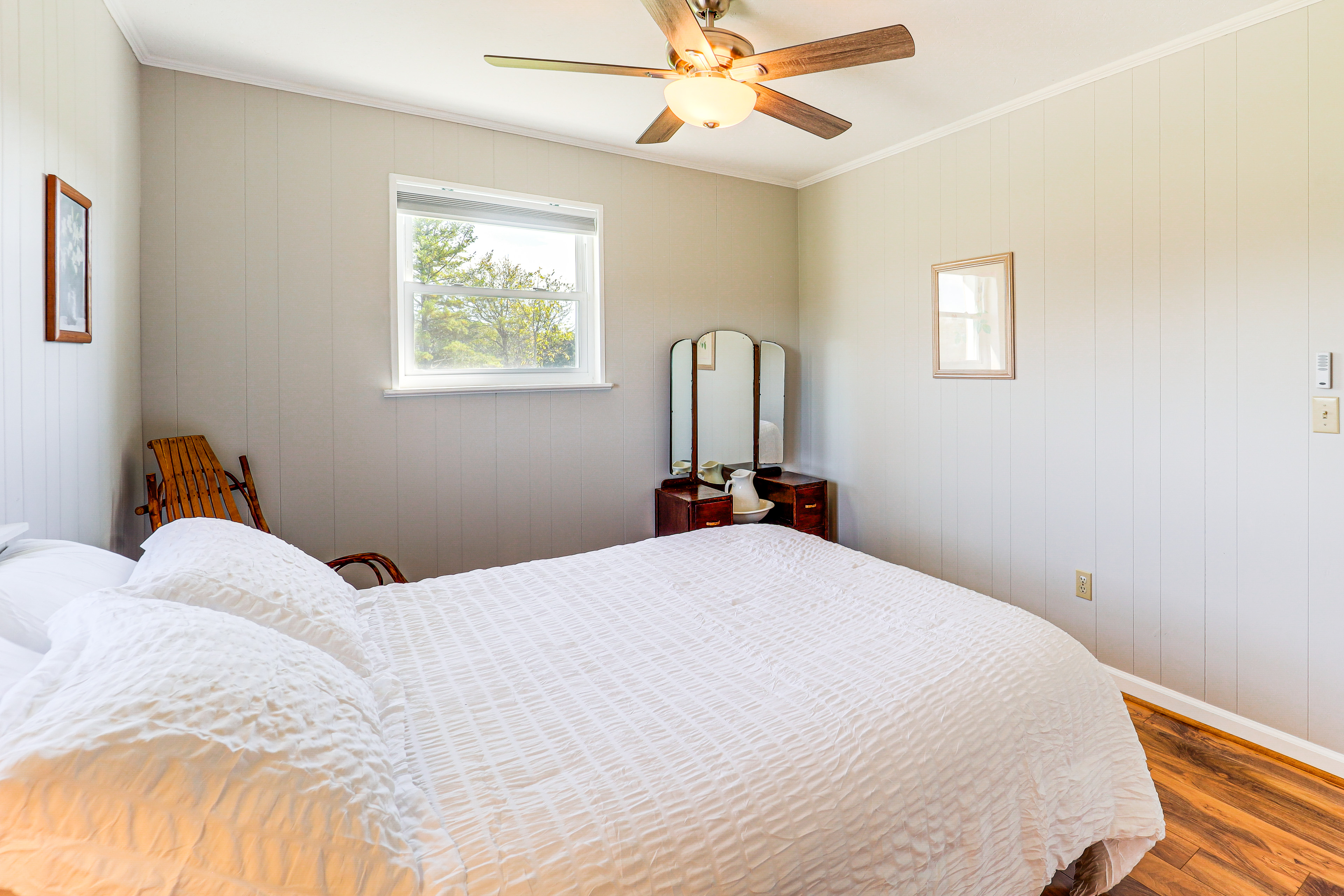 10 Mi to New River State Park: Rural Home w/ Views