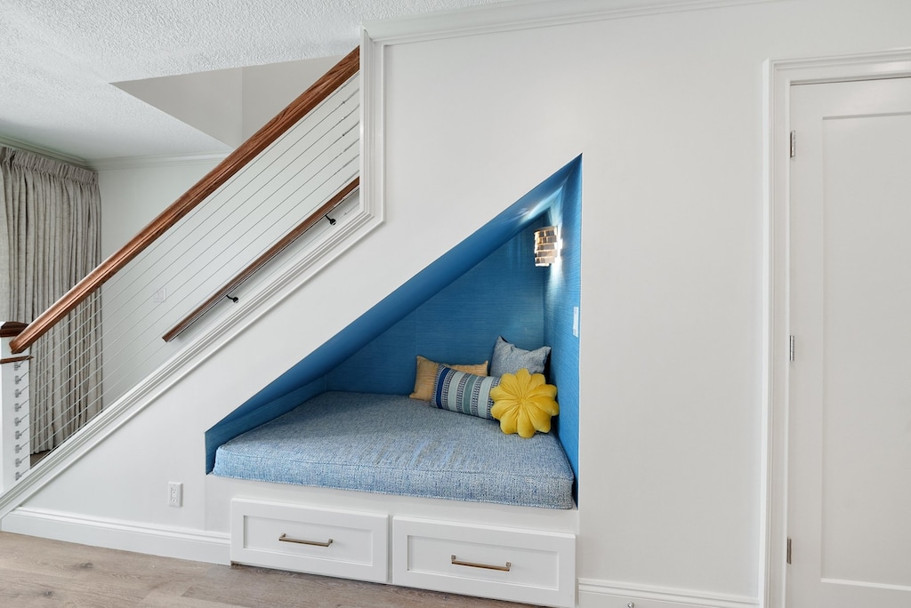 30A Hideaway | Reading Nook | 1st Floor