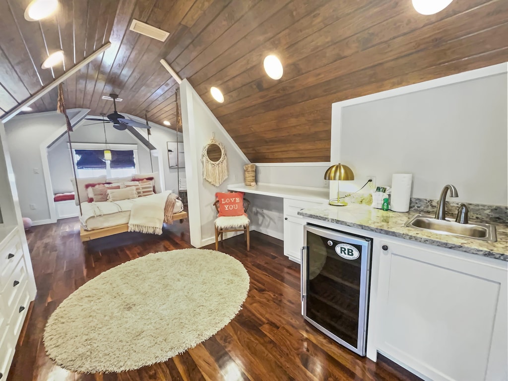 3rd floor Kitchenette