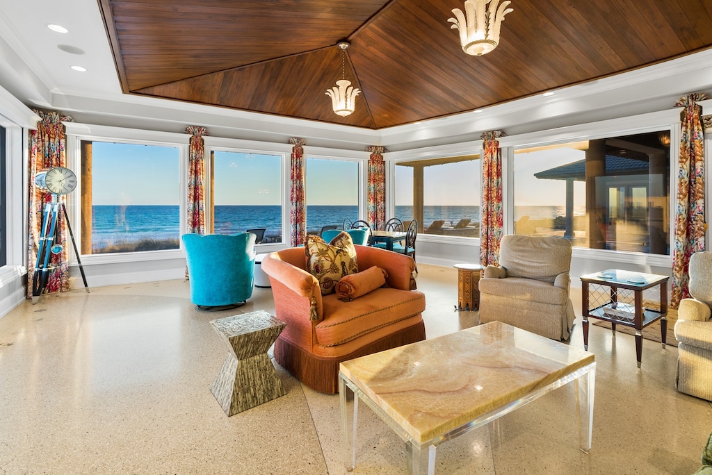 Sea Castle | Living Area