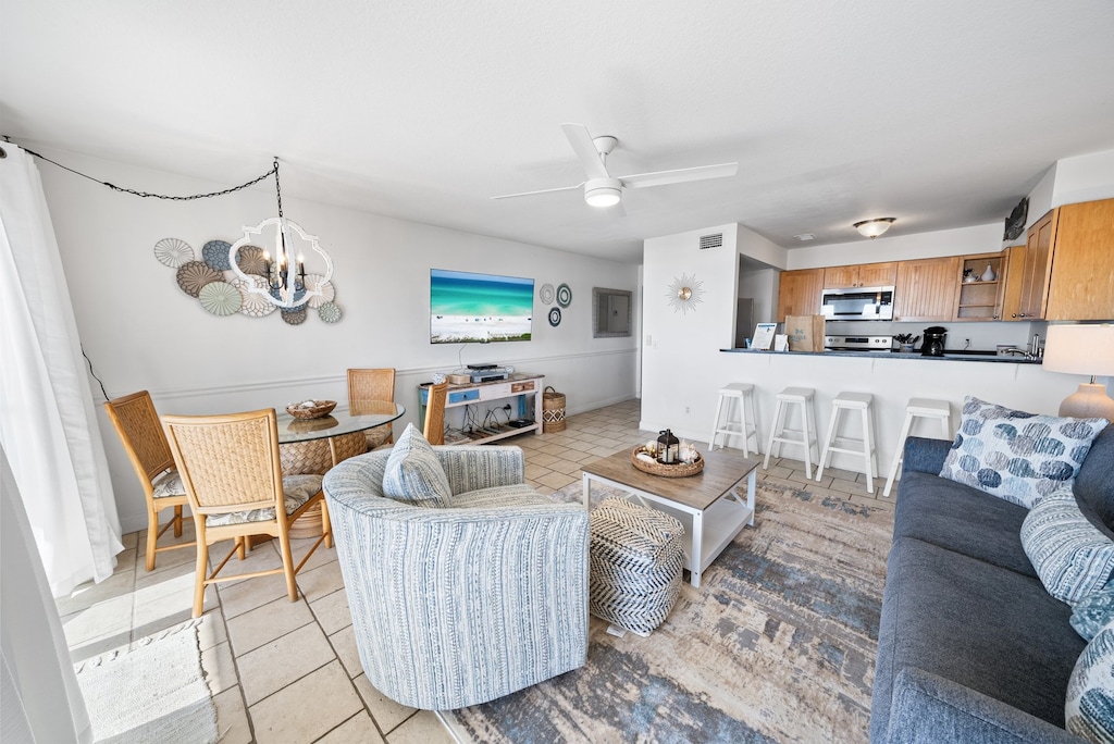 Easter Shores 101 | Living Room