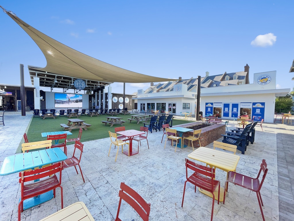 The Hub at Seagrove Beach