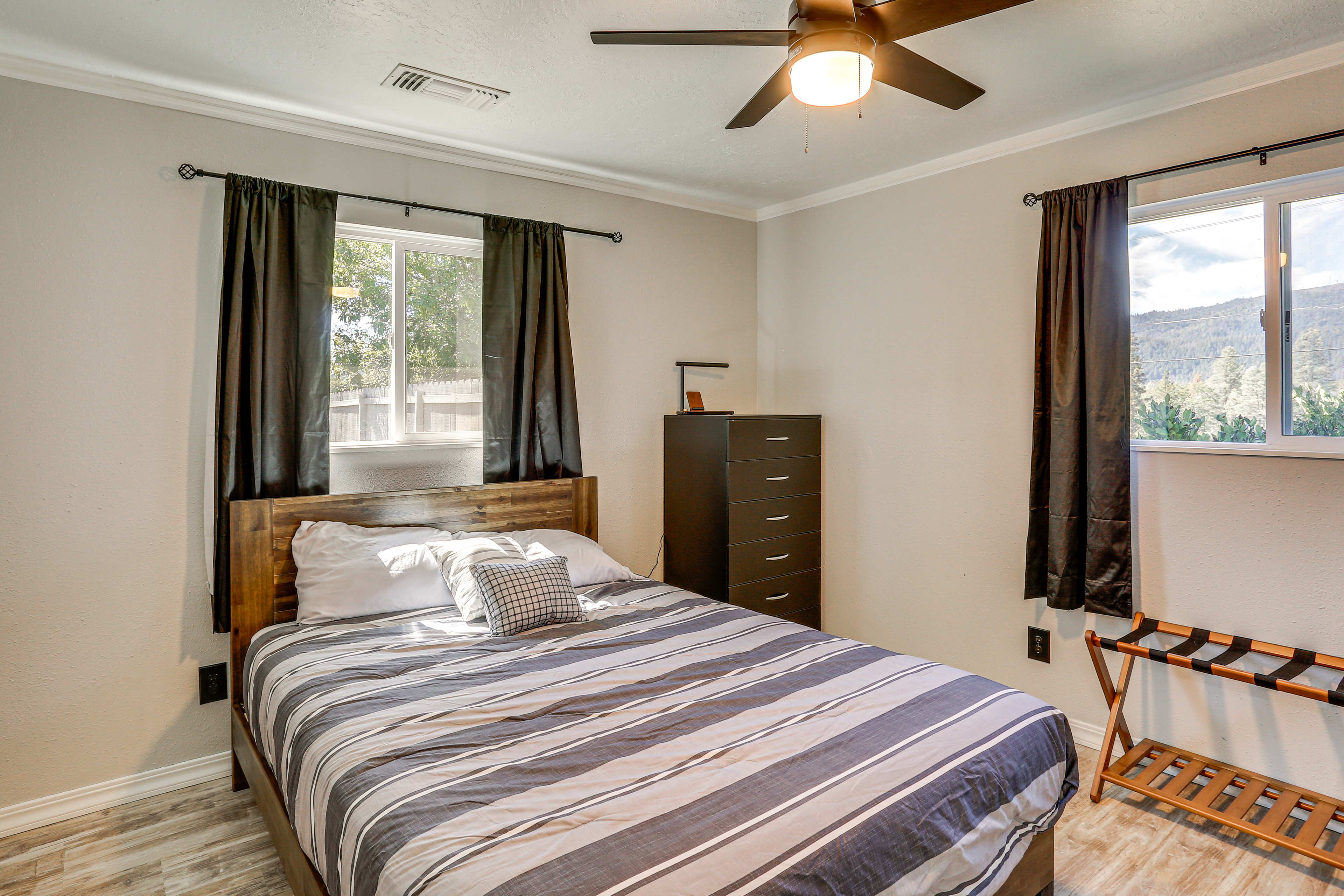 Backyard Oasis w/ Hot Tub & Views: Weaverville Gem