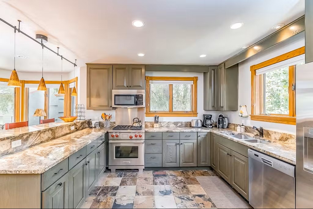 Fully stocked kitchen