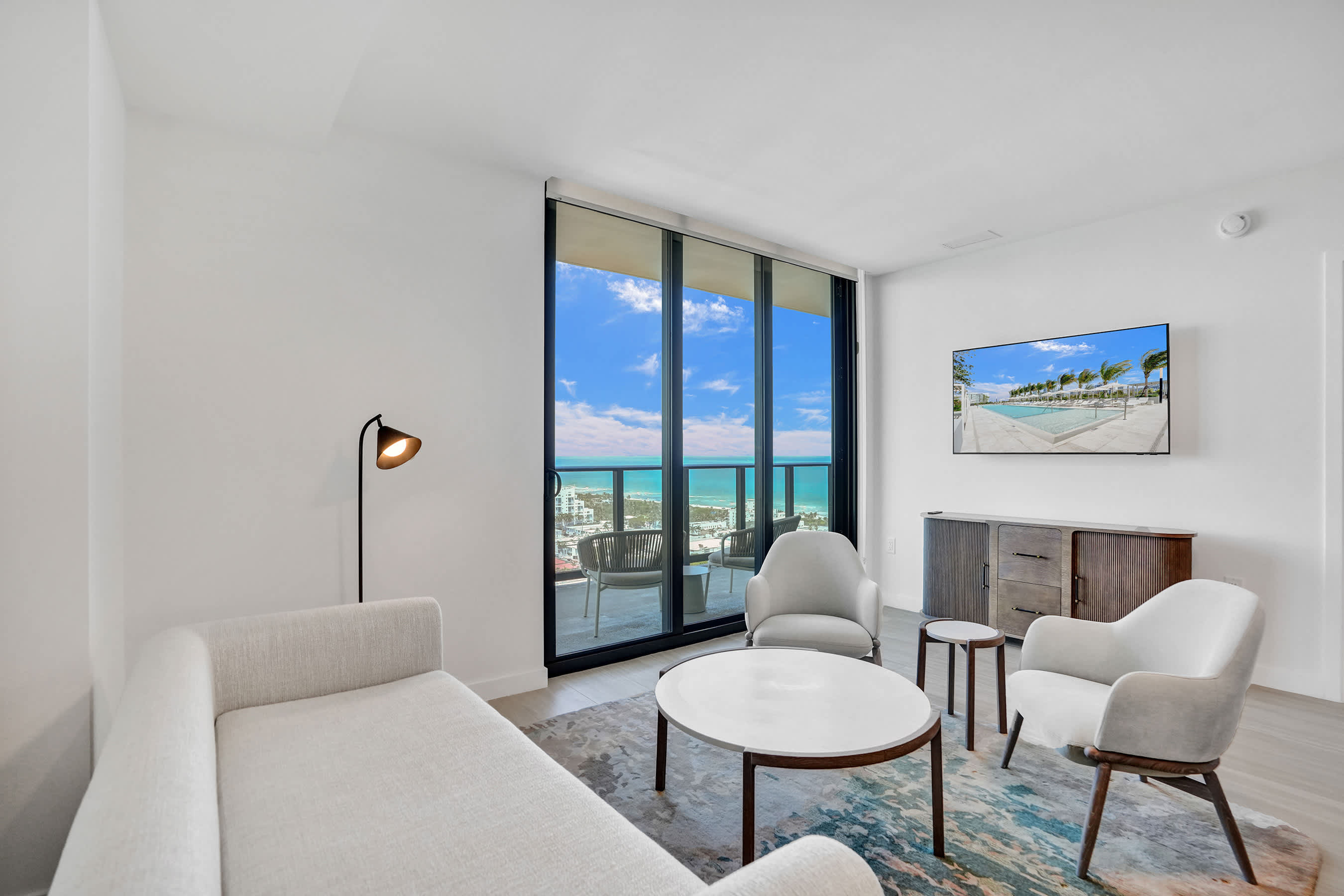 NEW: Bright & Airy 2-Bed/1-Bath Condo Miami Beach NEW: Bright & Airy 2-Bed/1-Bath Condo Miami Beach