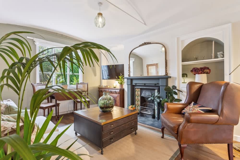 Enchanting One-Bedroom Cottage Hideaway in Windsor