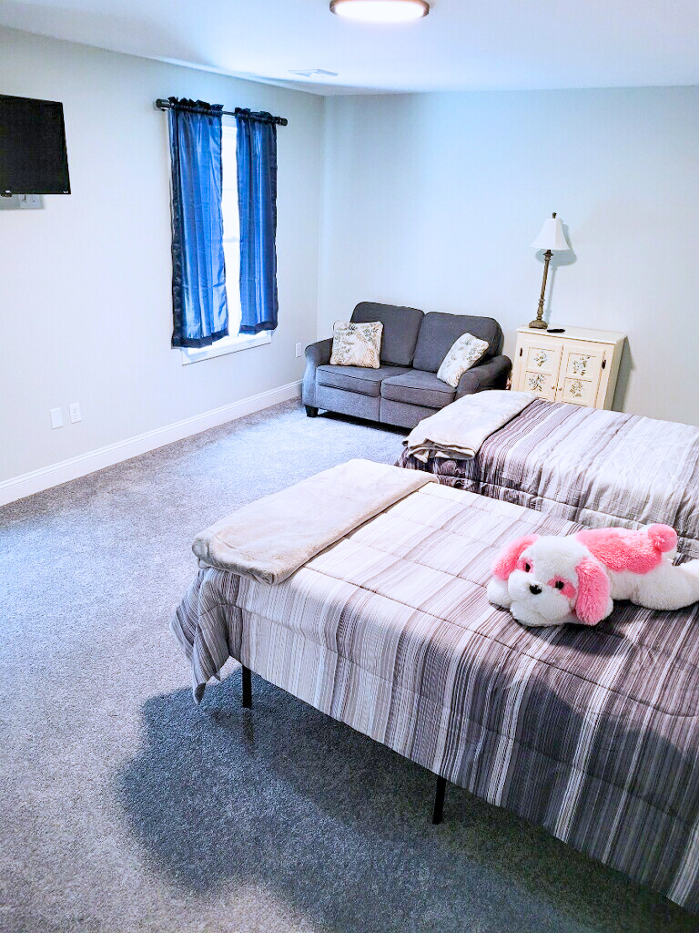 Bedroom 3 – Two Twin Beds