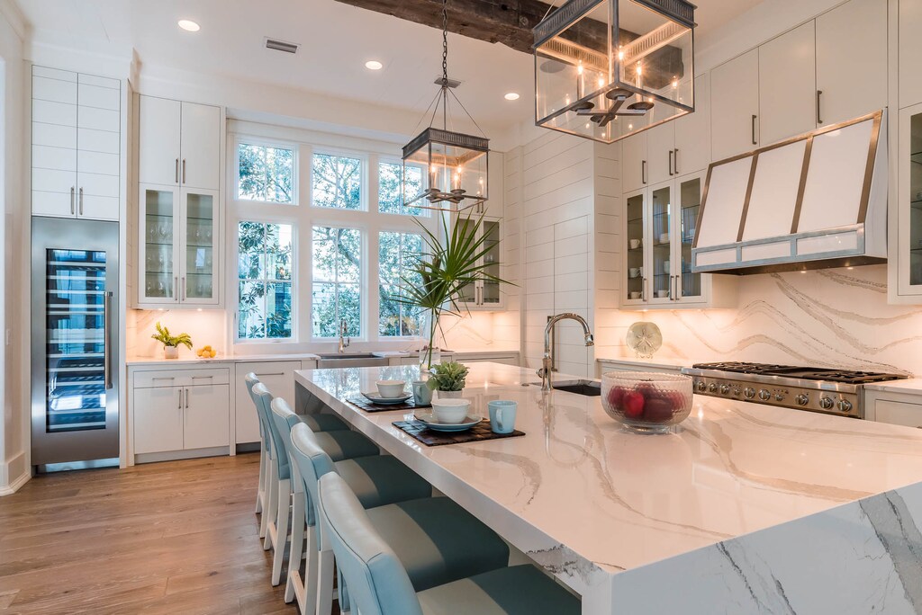 First Floor: Kitchen