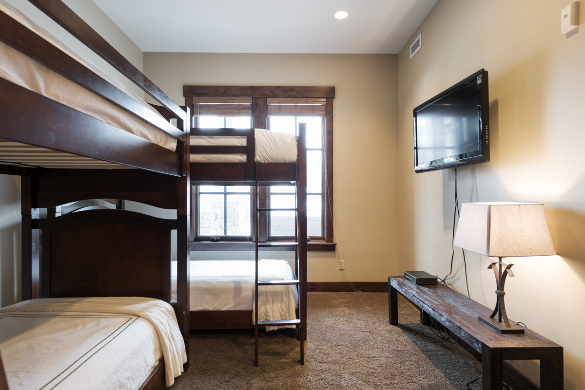  Bunk Room