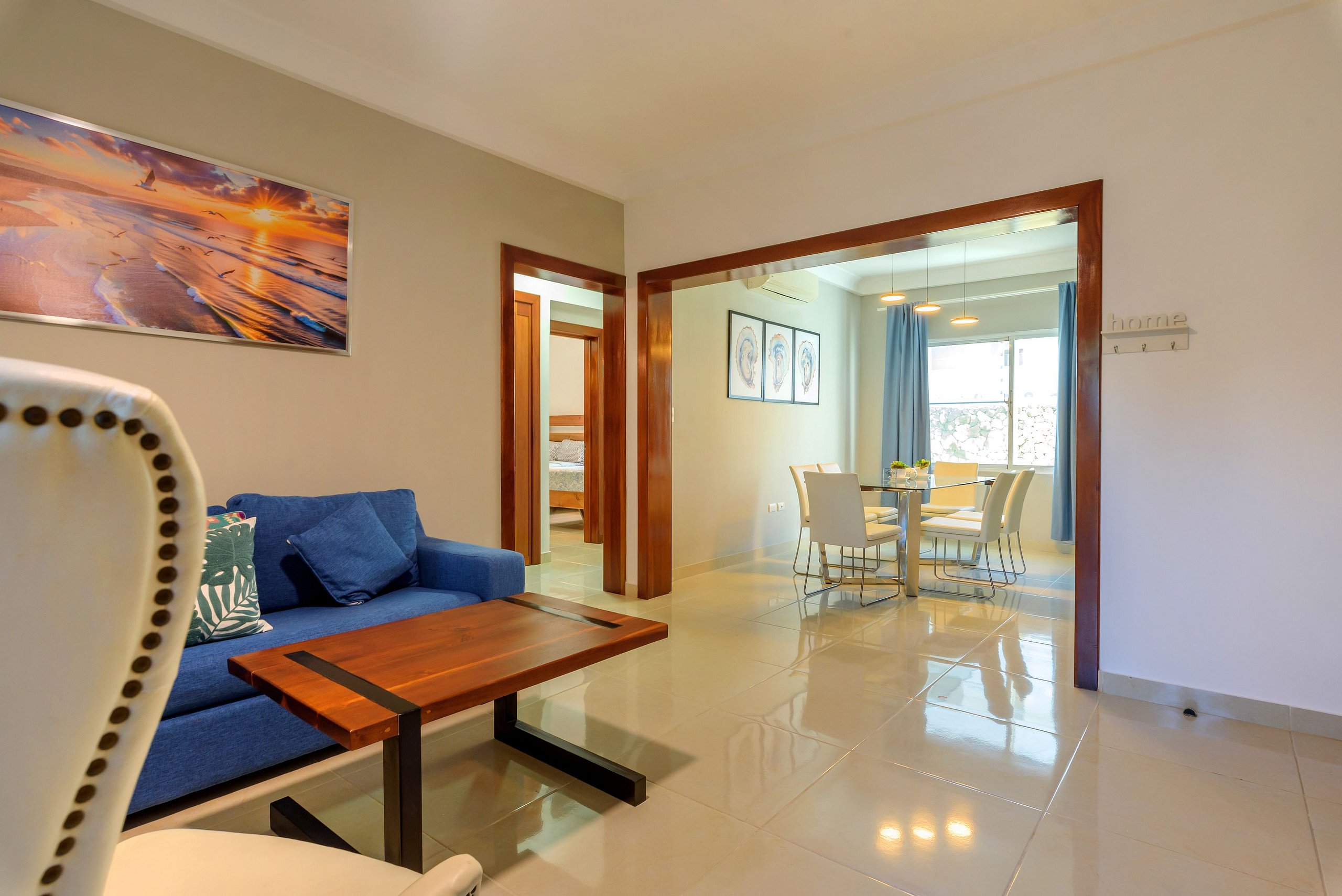 Modern • Pool + Balcony | Close to the Beach