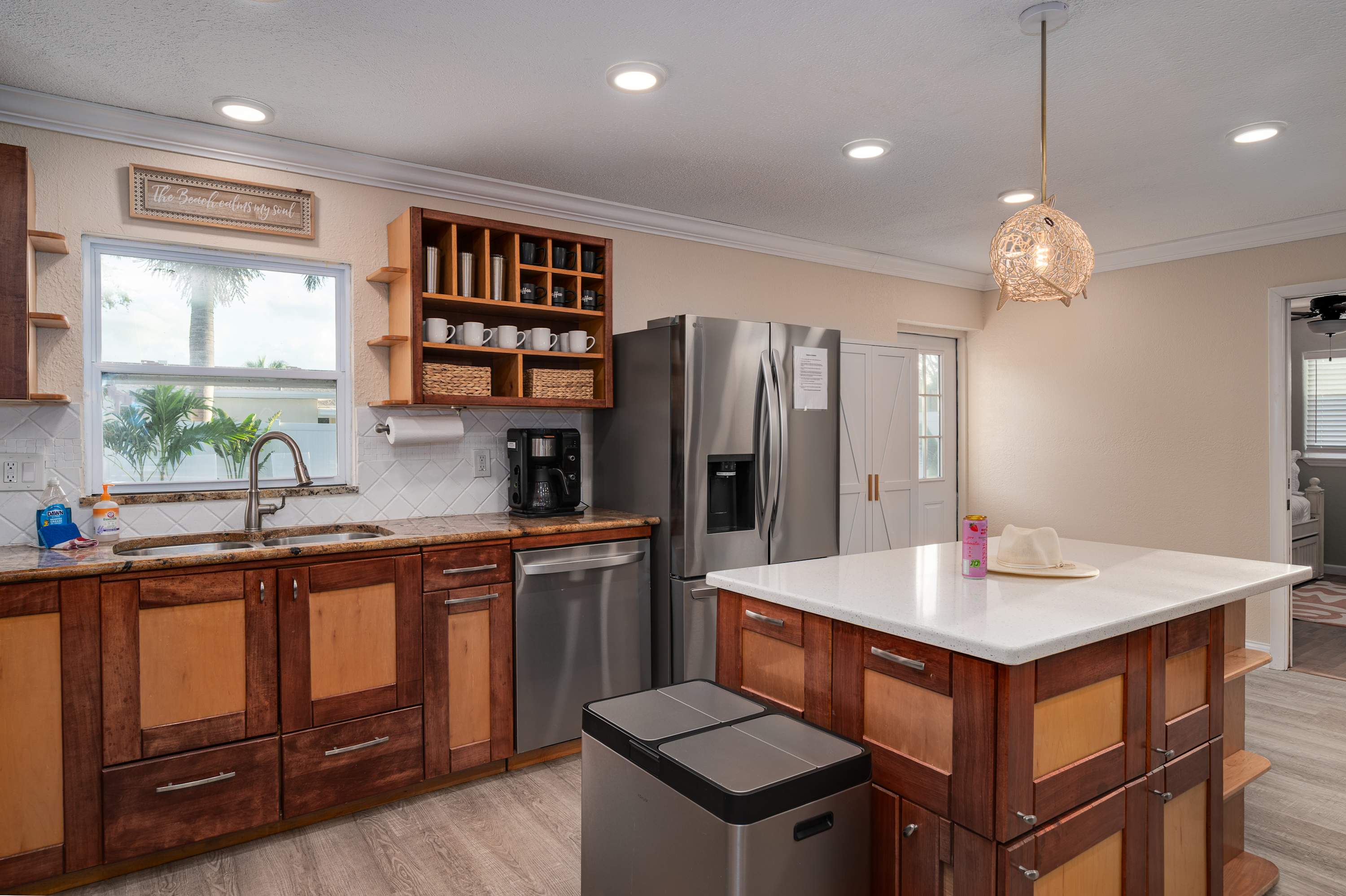 Heated Pool, Mini Golf, Sport Ct, Gym 3Mi to Beach Heated Pool, Mini Golf, Sport Ct, Gym 3Mi to Beach