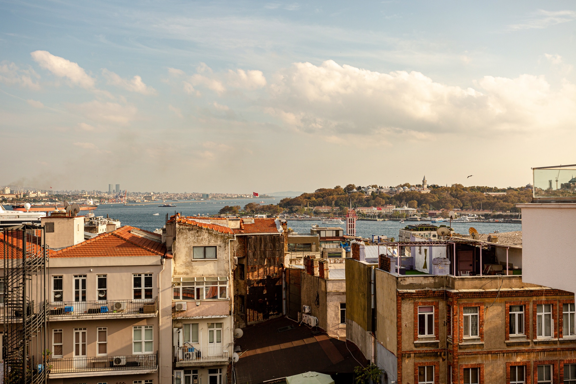 Gorgeous One Bedroom with Terrace and Bosphorus View (T12)