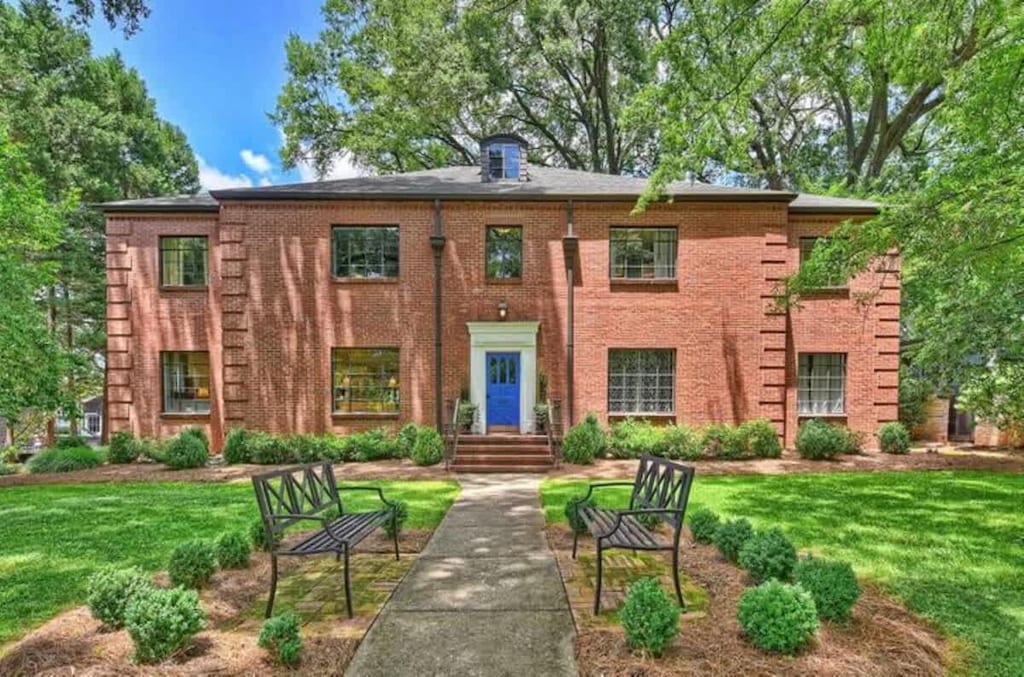 This stately boutique building is a beautiful example of historic and refined Charlotte architecture.