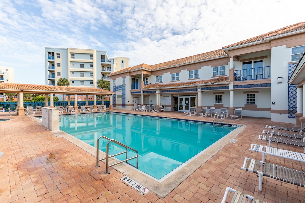 Oceanwalk South Pool