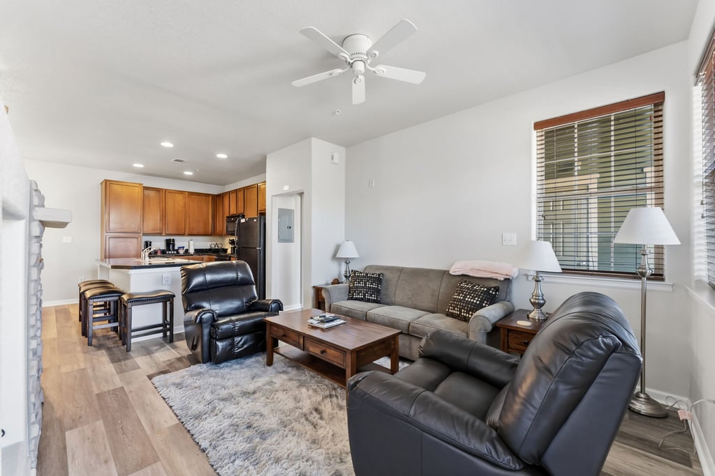 SG Ten Mile B-102 open floor plan