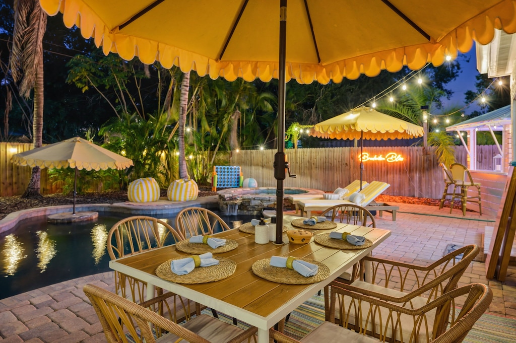 Breakfast in the breeze, dinner by the glow — our outdoor dining area is the definition of chill. It’s not just a table; it’s where great food meets even greater moments.