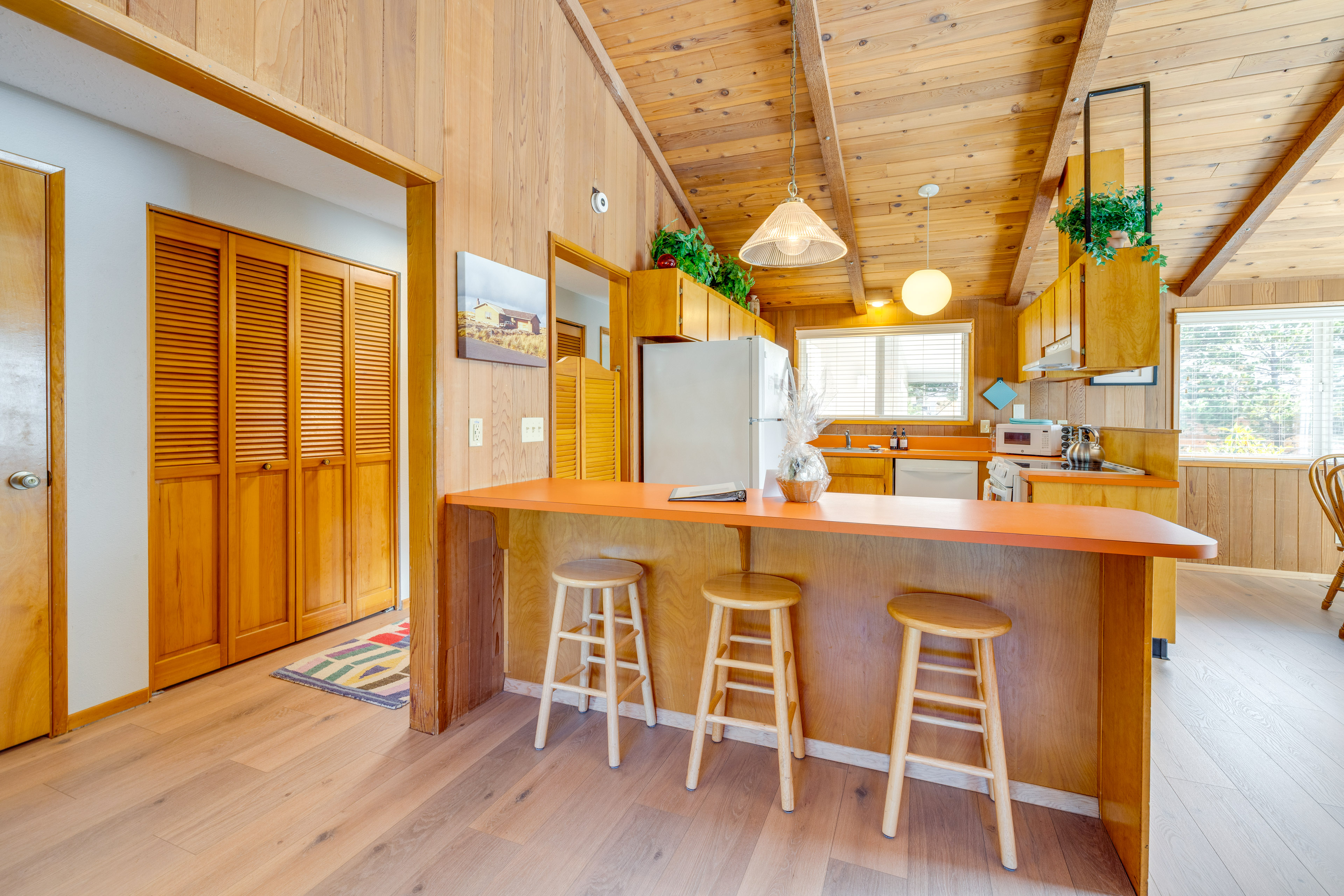 1/8 Mi to Neskowin Beach! Cozy Oregon Coast Home