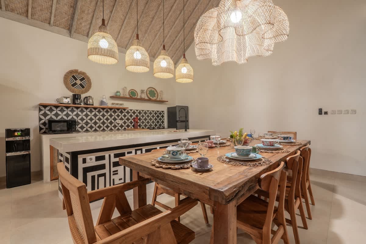 Villa Karma Sutra: 4BR Pool & Garden Villa Canggu