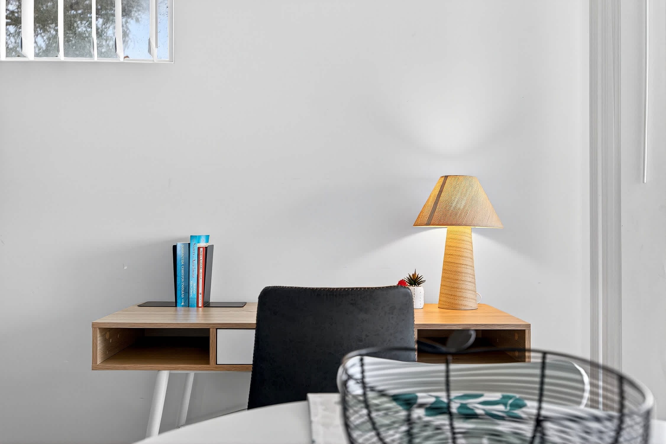 Stylish Corporate Stay with Wi-Fi & Parking