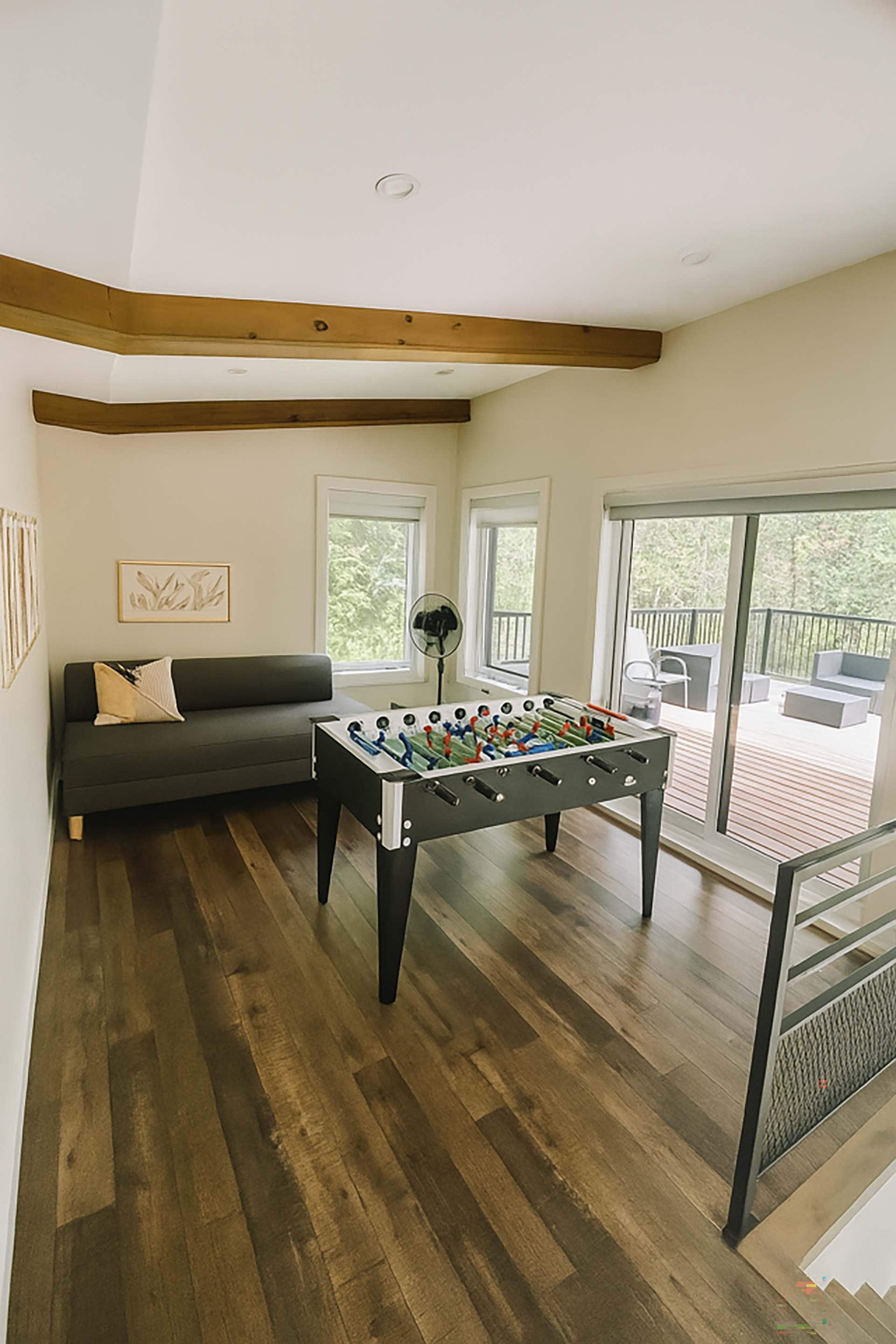 Stylish Chalet & Spa Steps from Lake Memphrémagog Stylish Chalet & Spa Steps from Lake Memphrémagog