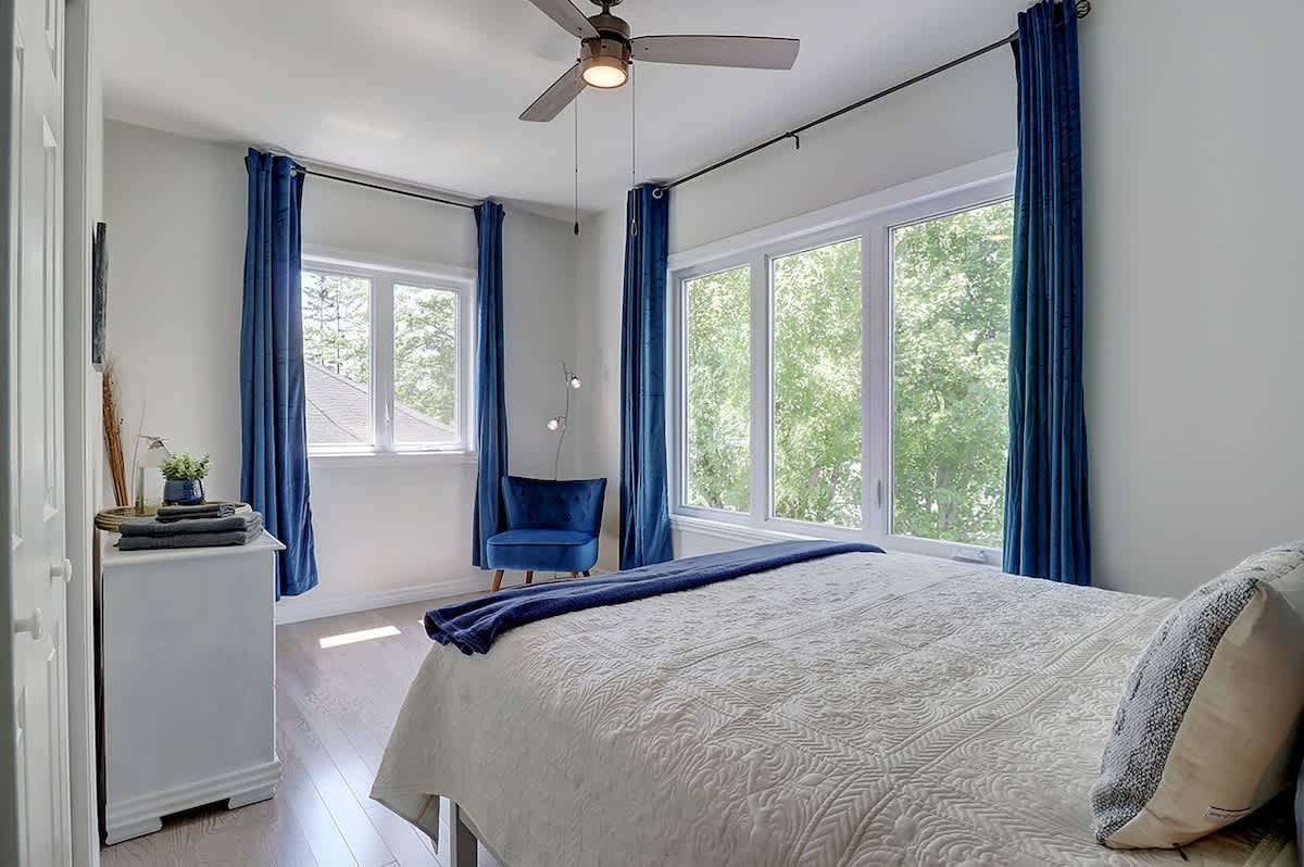 Edge of Lake Lovering - Spa - Calypso