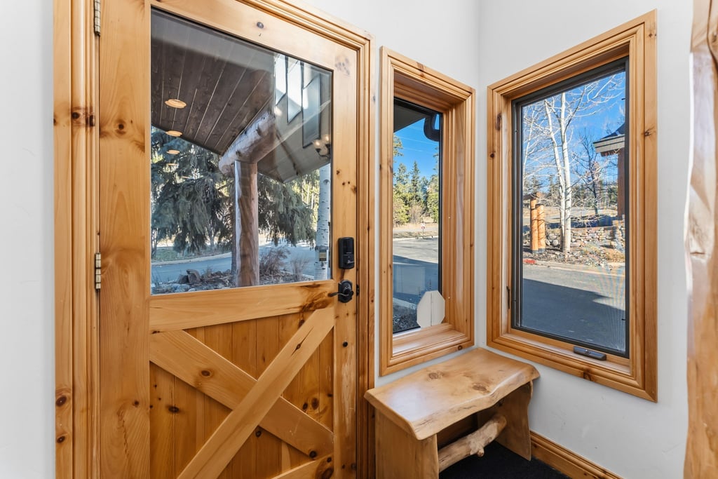 SWP Spruce Ridge A interior entrance