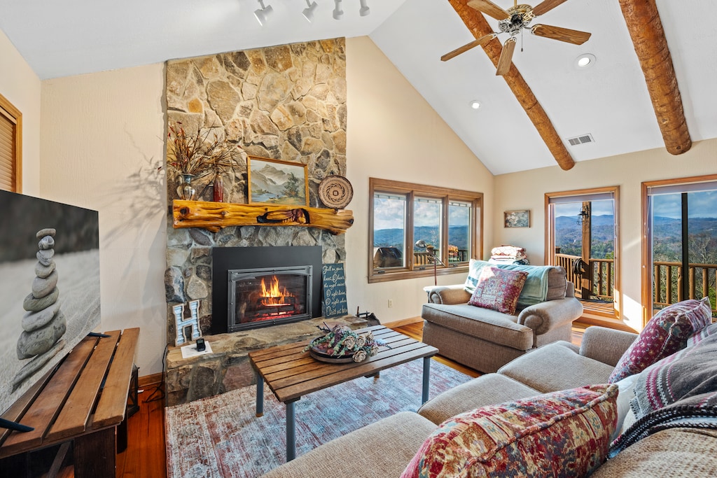 On Eagles Wings - Web-4