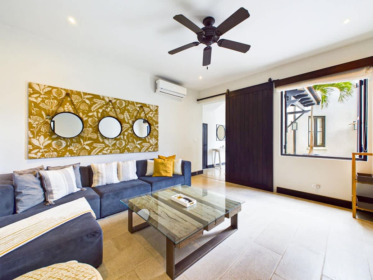 Second Living area, first floor