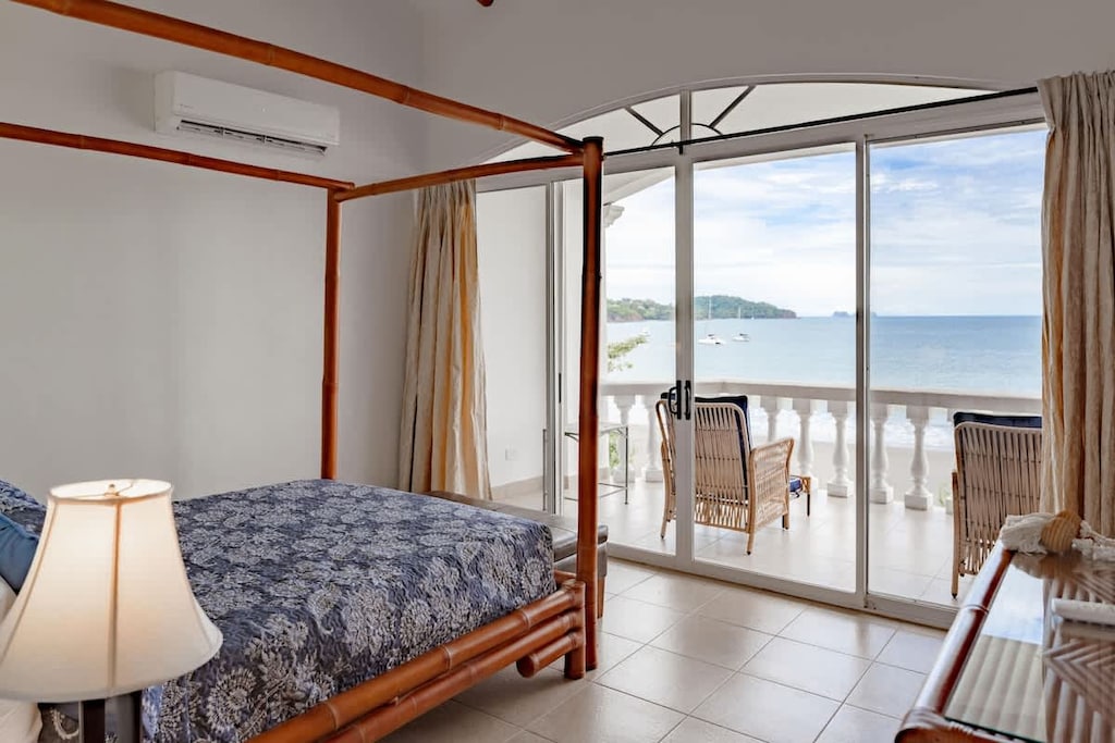 Master Bedroom with amazing Ocean View.