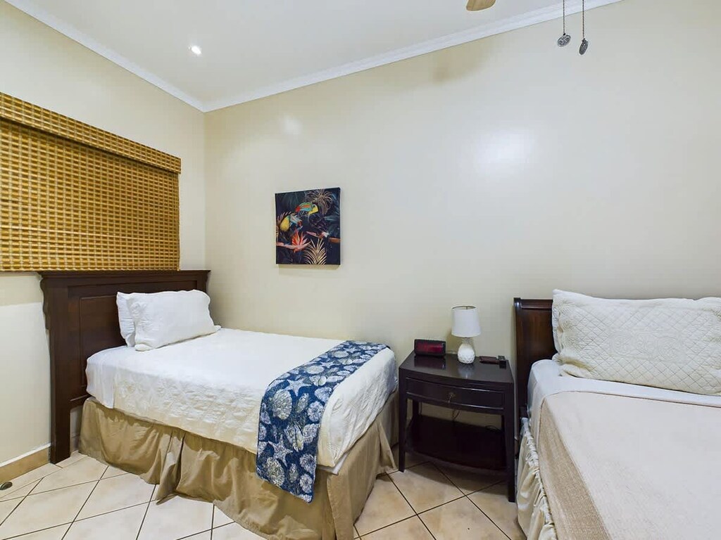 Guest bedroom