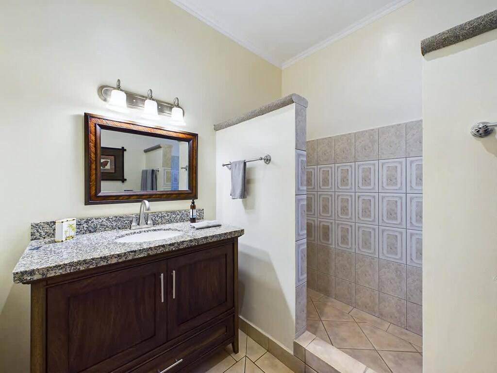Main room bathroom