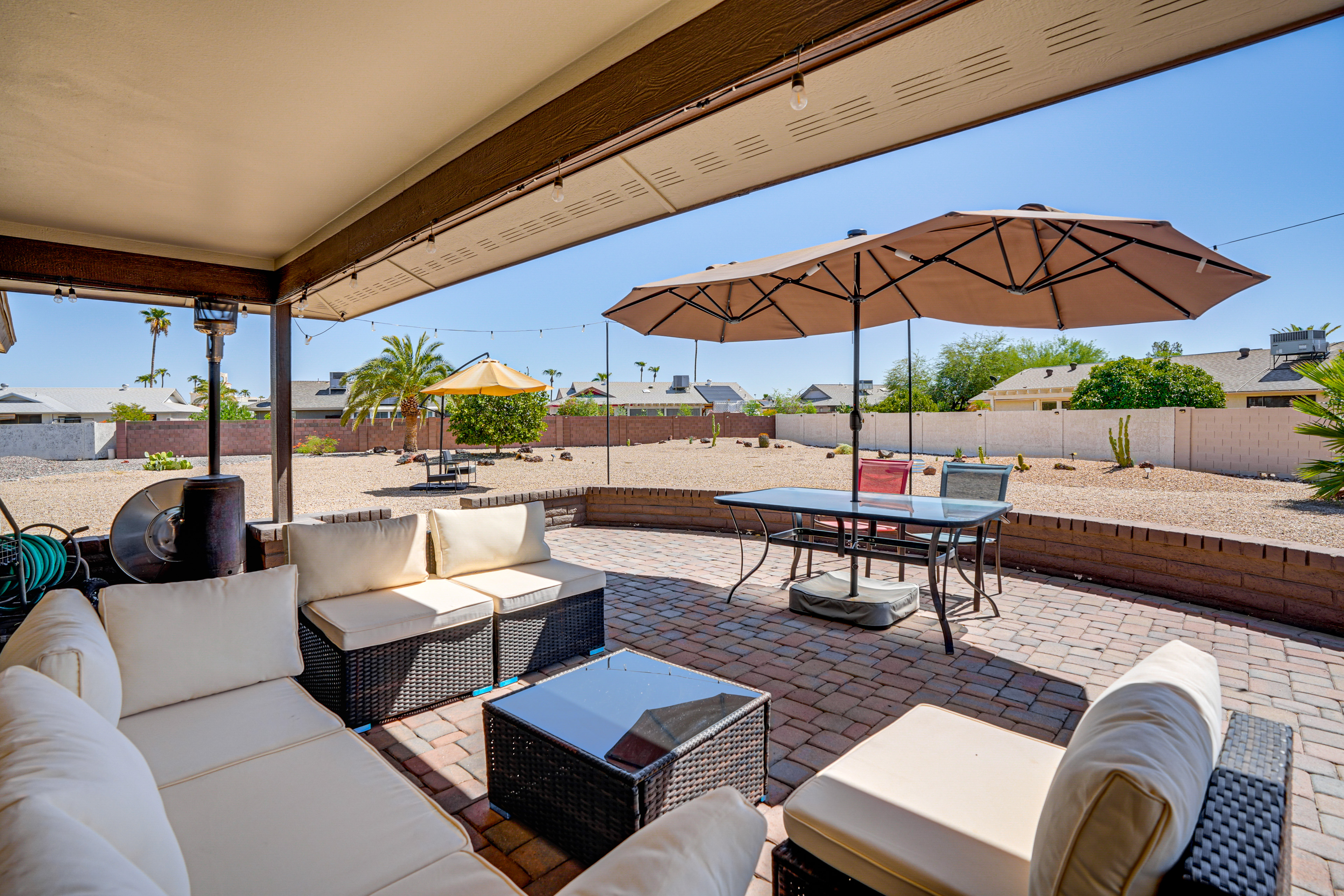 Families Welcome! Dog-Friendly Glendale Home