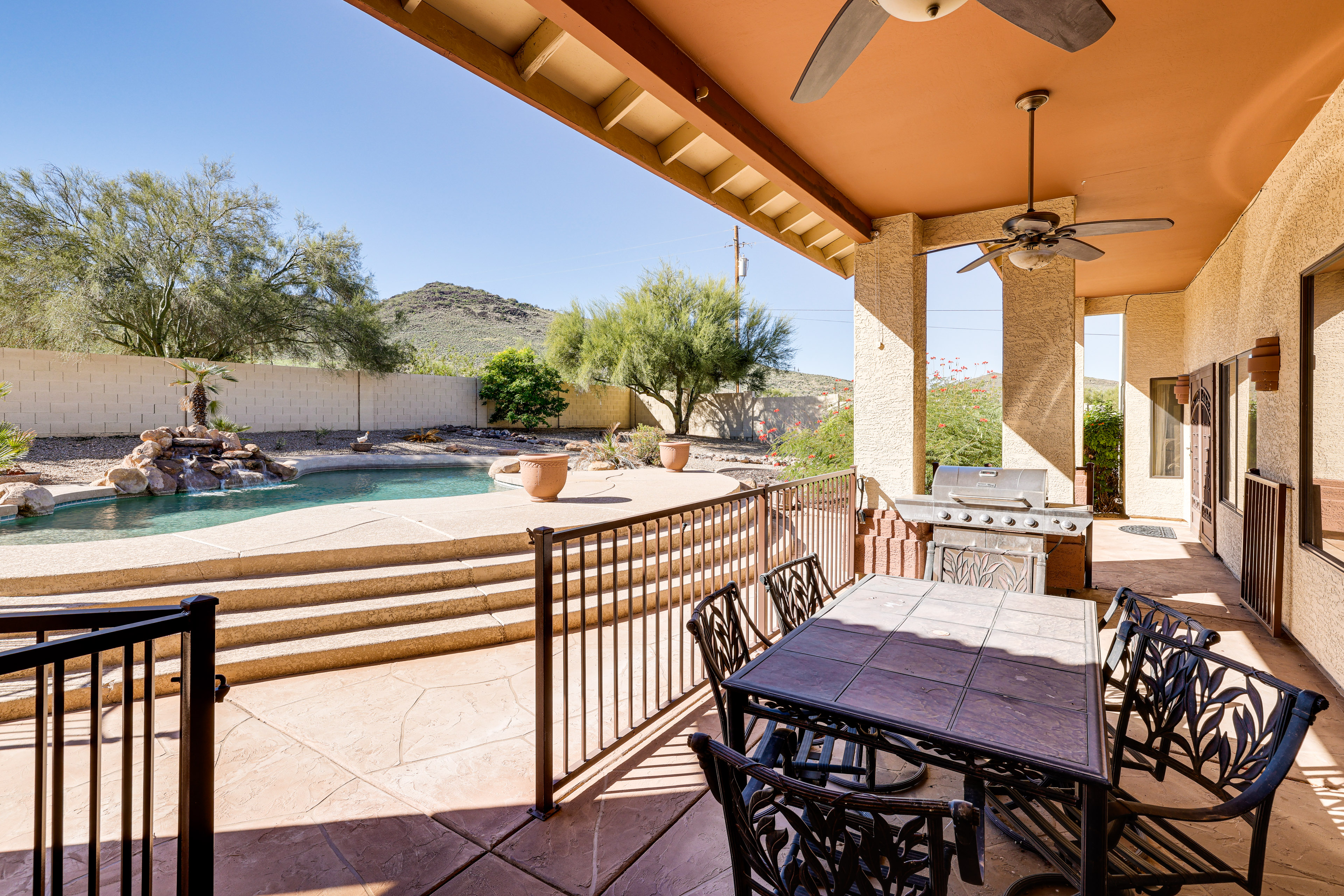 Groups Welcome! Home w/ Pool + Patio in N Phoenix