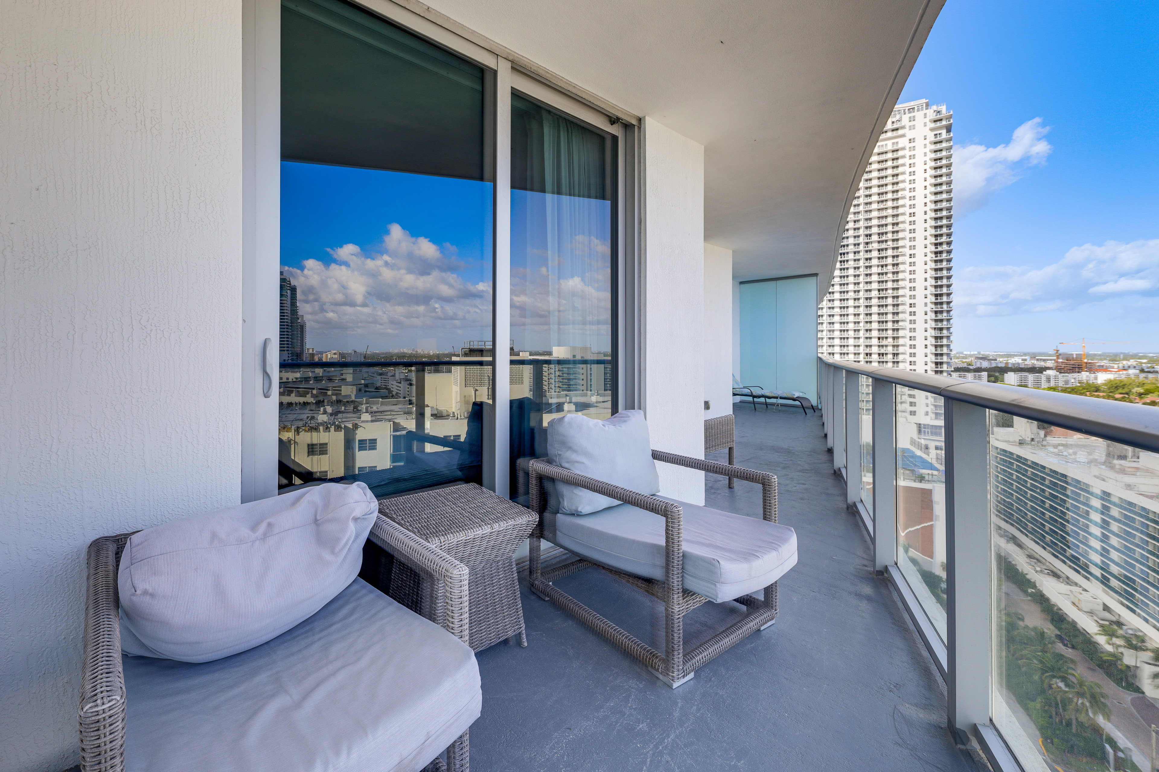 Luxe Condo w/ Hallandale Beach Oceanfront View!