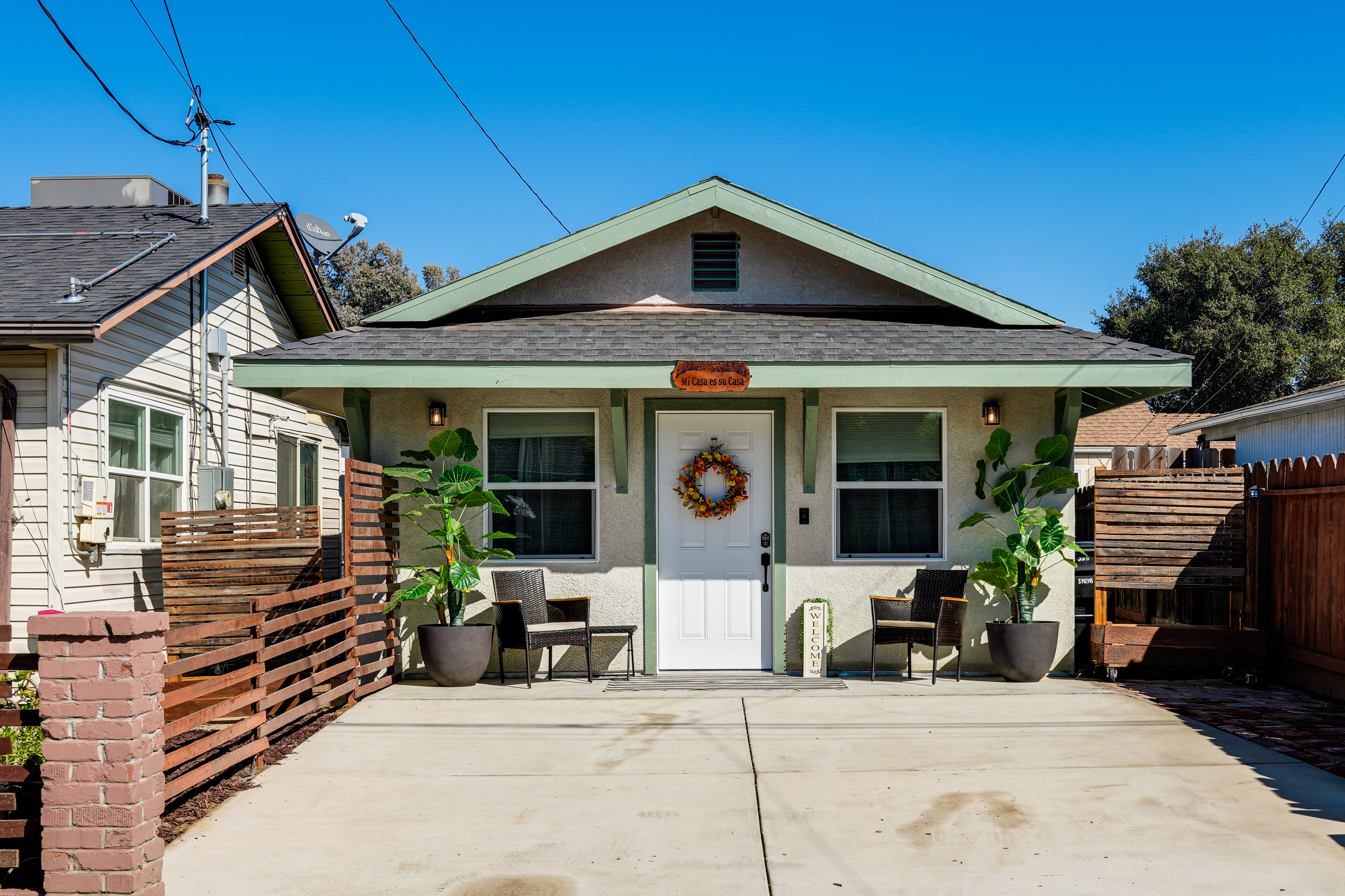 Couple’s Retreat! Shop, Dine, Explore Dtwn Oakdale