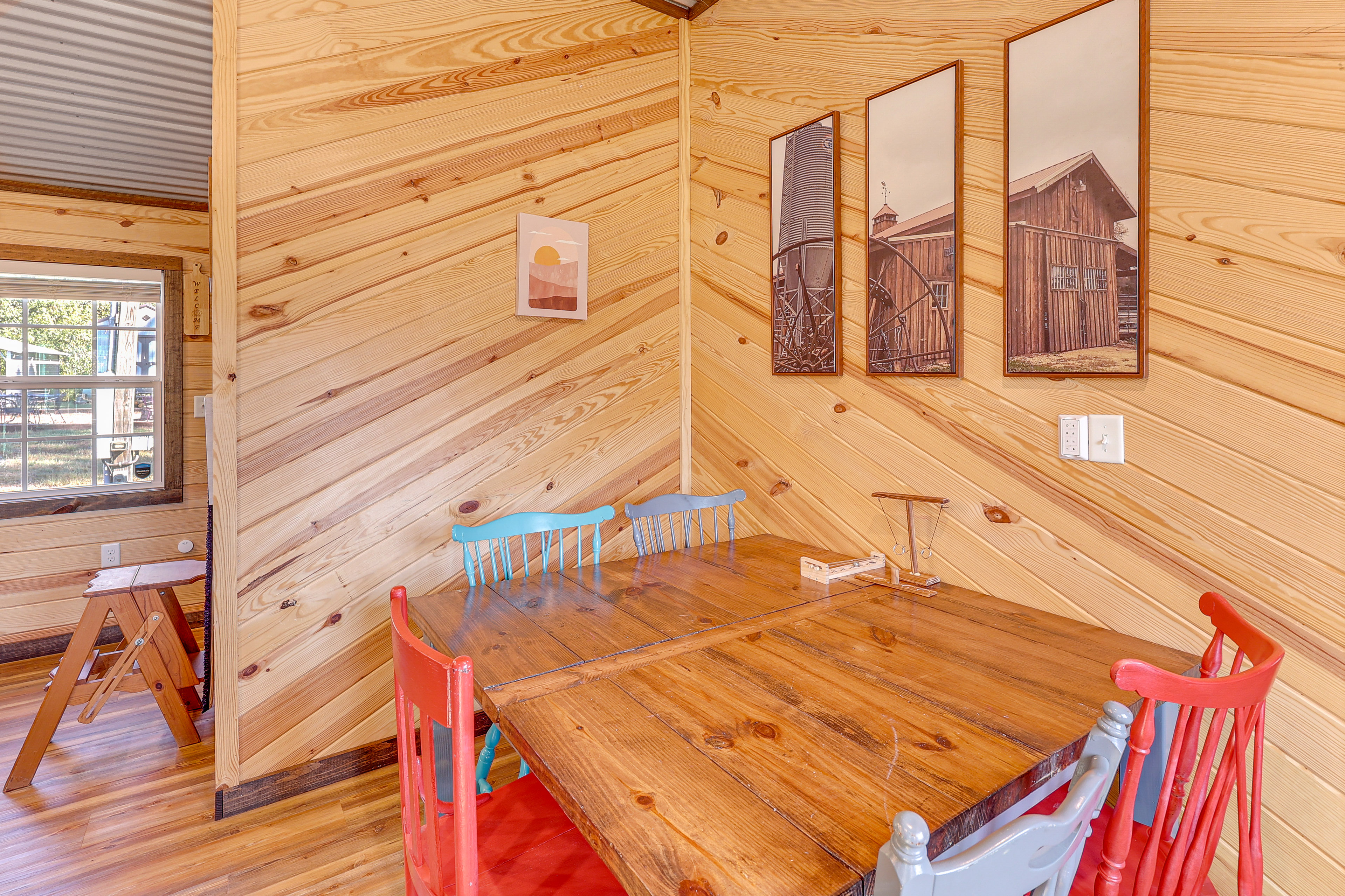 ~ 1 Mi to Lake Greeson & Ramp: 'Lazy Bear Cabin'