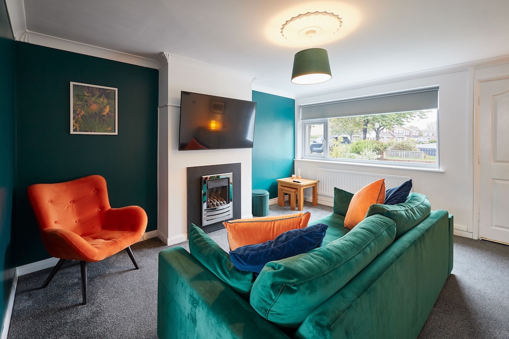 Osprey Drive, Blyth - Host & Stay