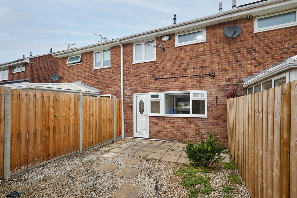 Osprey Drive, Blyth - Host & Stay