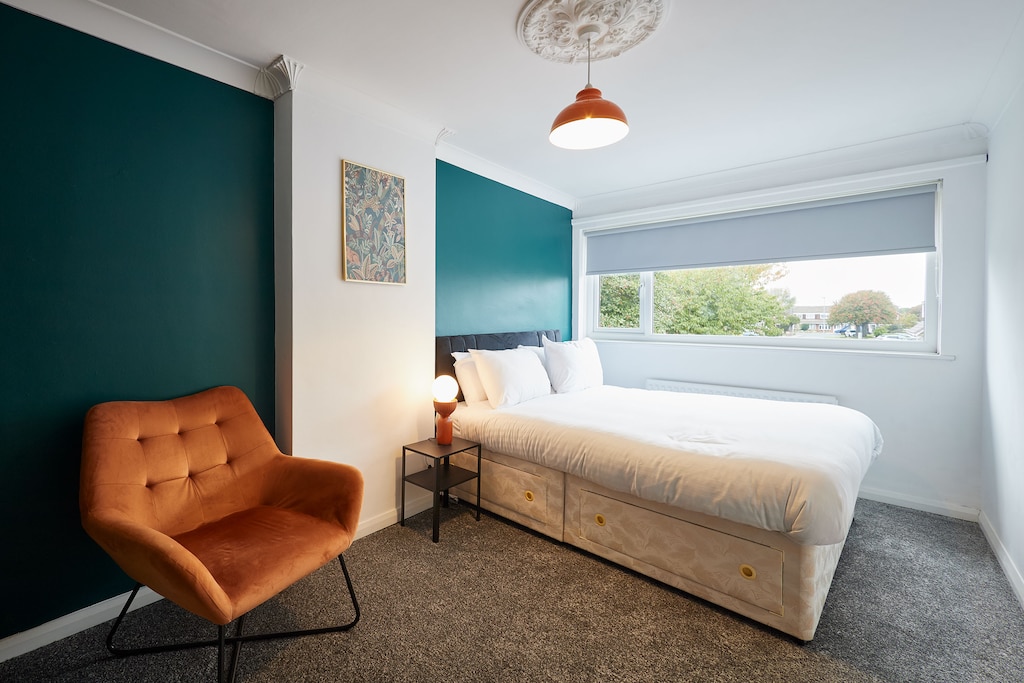 Osprey Drive, Blyth - Host & Stay