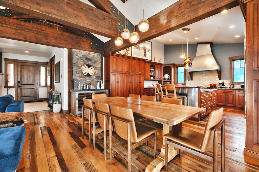 Dining area (main floor): Seating for 10, adjacent to kitchen