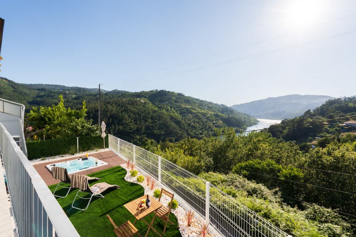 Solar de Pisões A by HostWise 