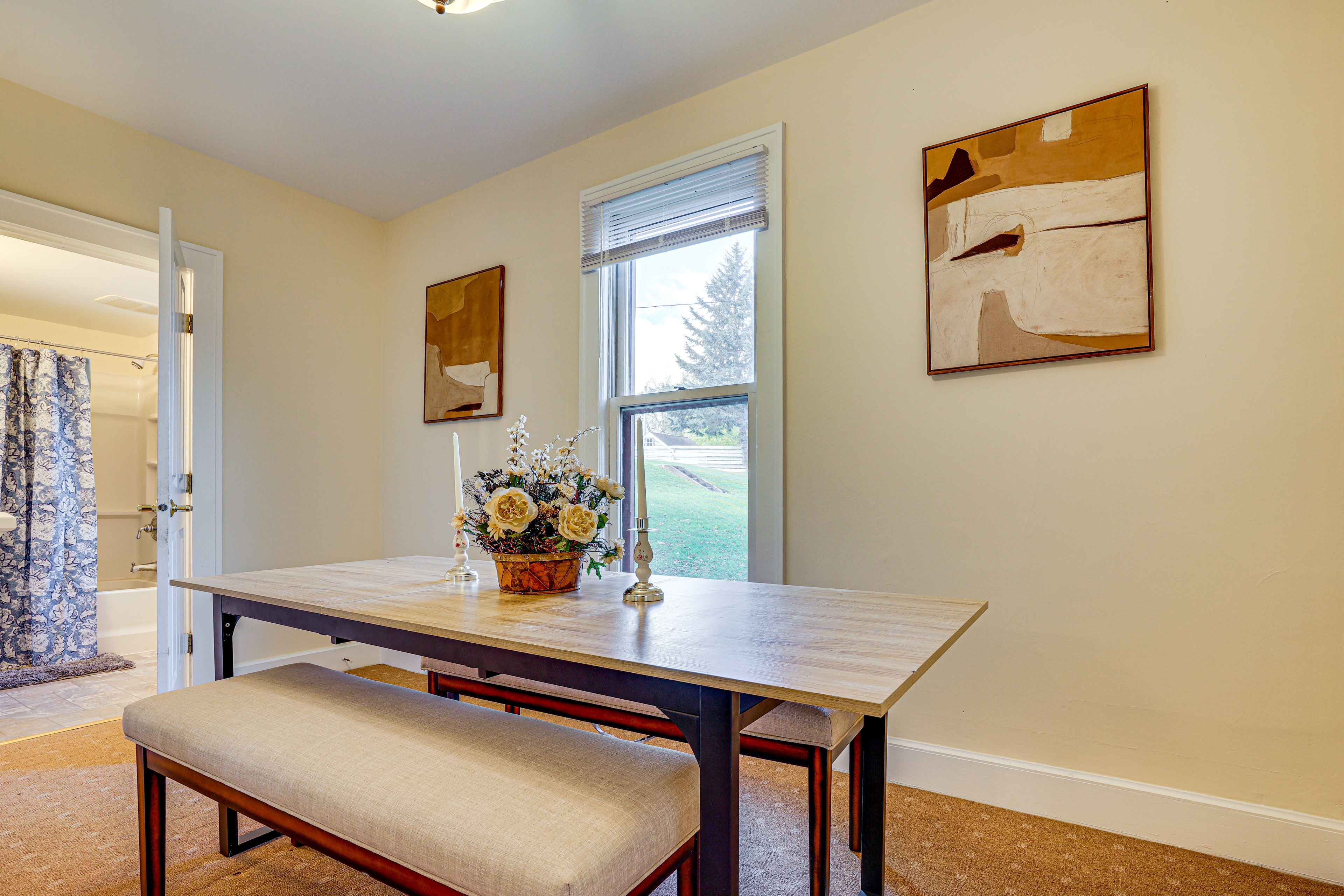 Near Colleges: Pet-Friendly Duplex in Northfield!