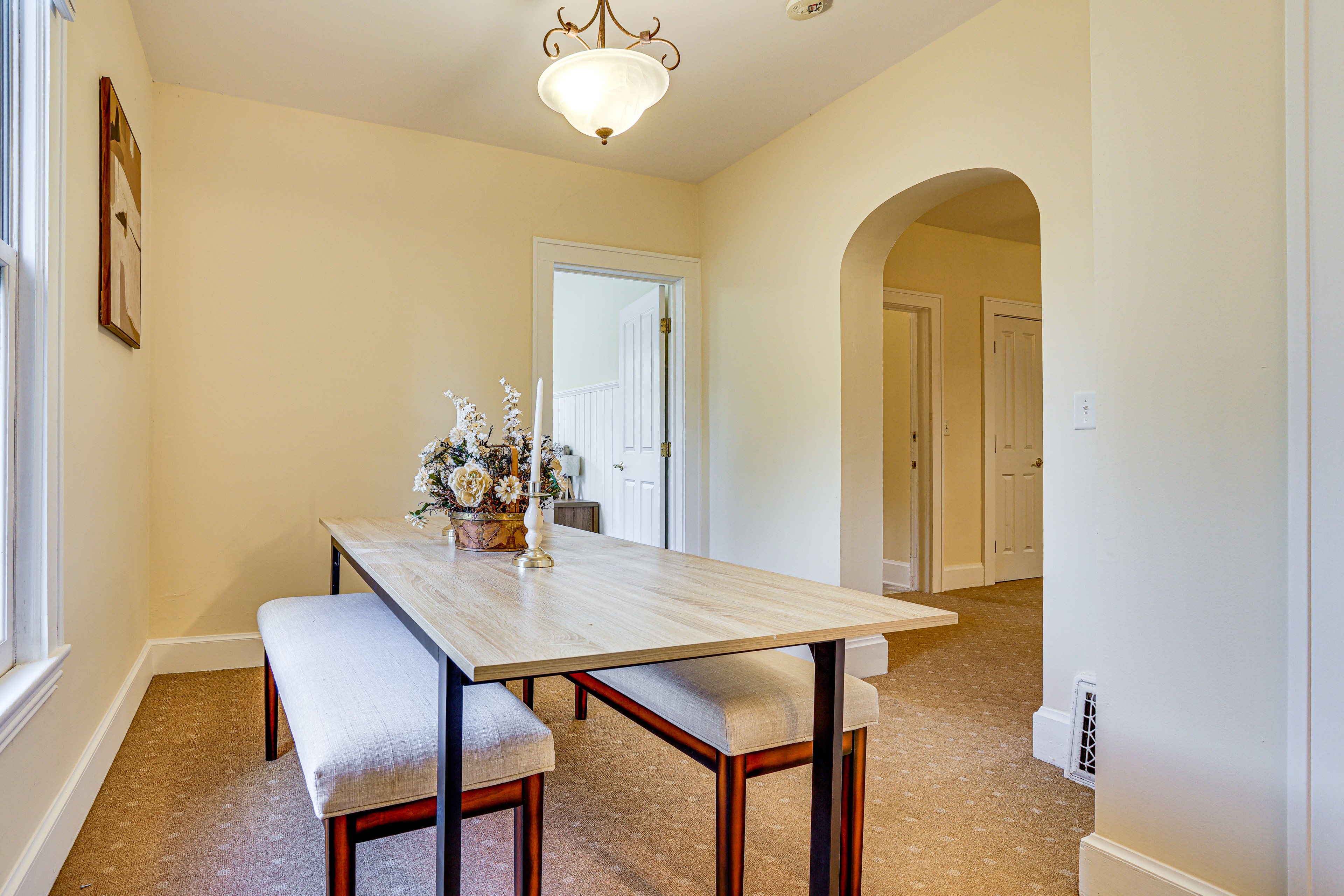 Near Colleges: Pet-Friendly Duplex in Northfield!