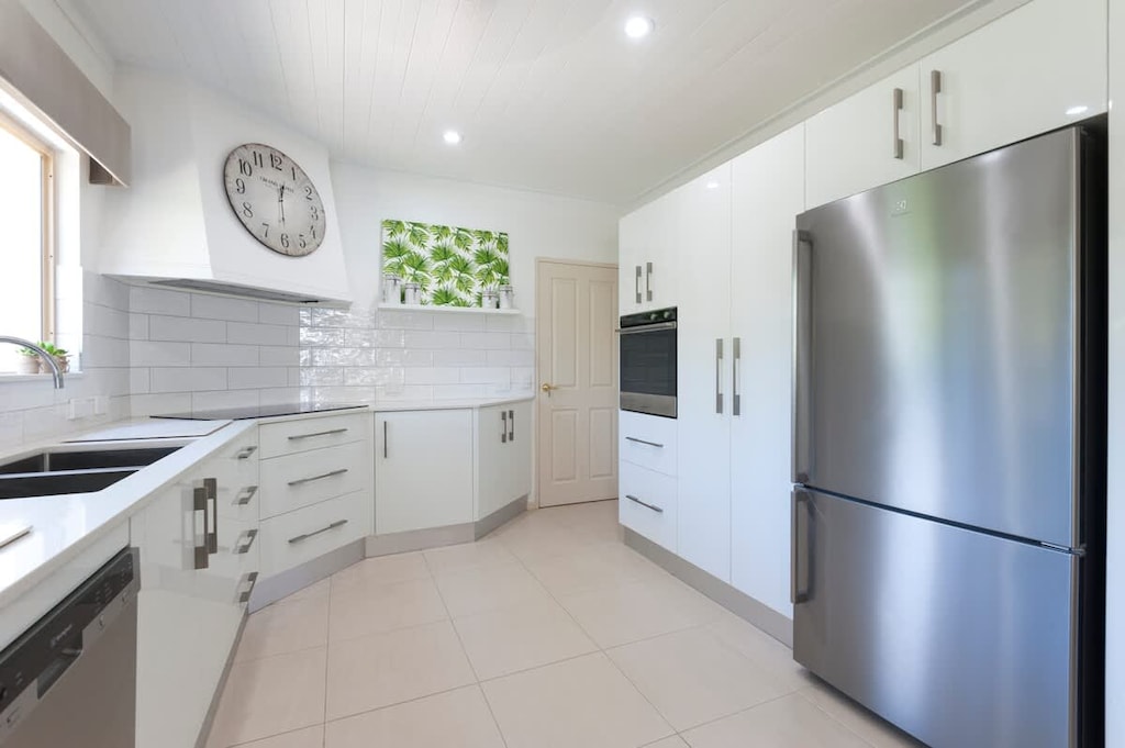 Paradise on Ruby - Spacious, well equipped kithcen