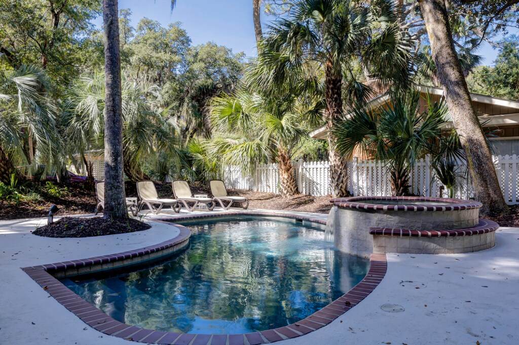 Private Pool